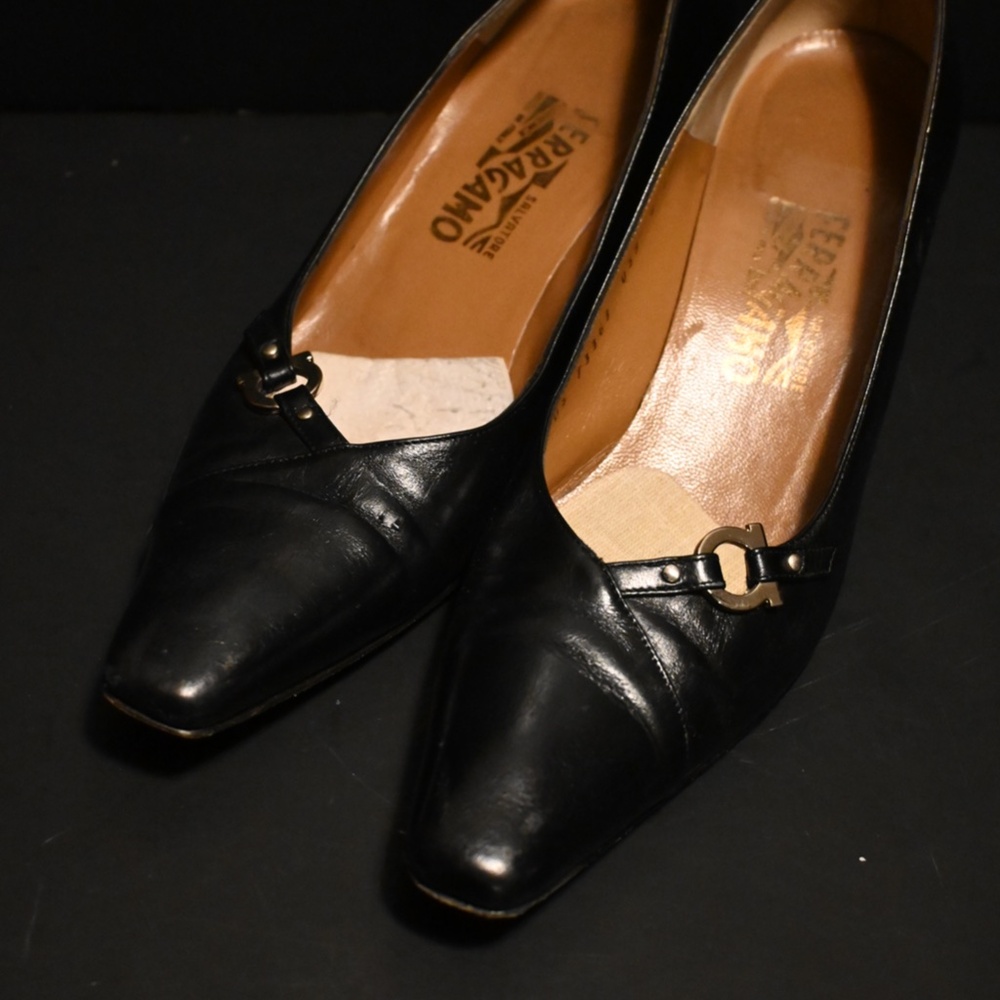 Salvatore Ferragamo women's shoes size 8